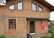Novostavba rodinného domu v obci BZENEC - hrubá stavba
